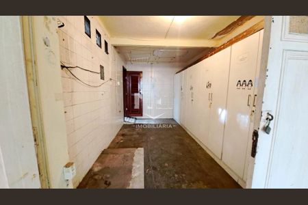 Casa à venda com 234m², 7 quartos e 2 vagas
