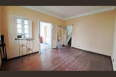 Casa à venda com 234m², 7 quartos e 2 vagas