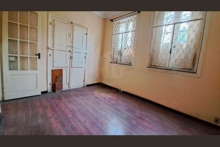 Casa à venda com 234m², 7 quartos e 2 vagas