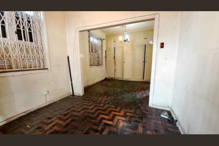 Casa à venda com 234m², 7 quartos e 2 vagas
