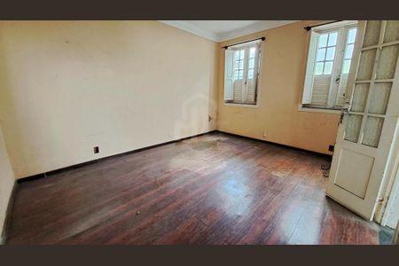 Casa à venda com 234m², 7 quartos e 2 vagas
