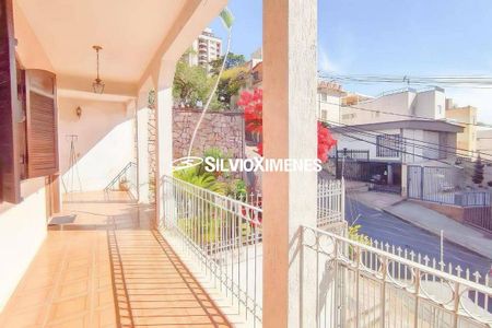Casa à venda com 4 quartos, 400m² em Sion, Belo Horizonte