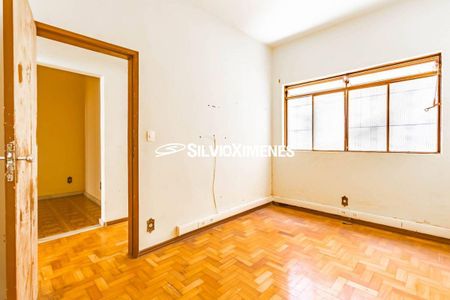 Casa à venda com 3 quartos, 587m² em Sagrada Família, Belo Horizonte