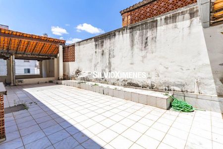 Casa à venda com 3 quartos, 587m² em Sagrada Família, Belo Horizonte