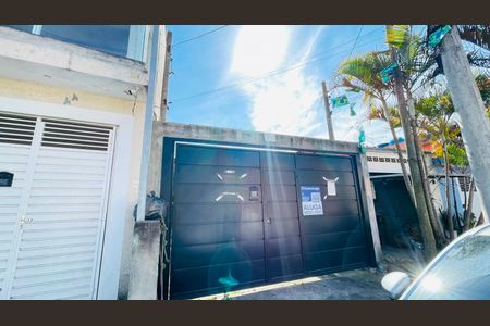 Casa para alugar com 100m², 2 quartos e 1 vaga