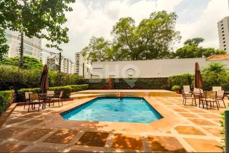 Apartamento à venda com 172m², 4 quartos e 3 vagas