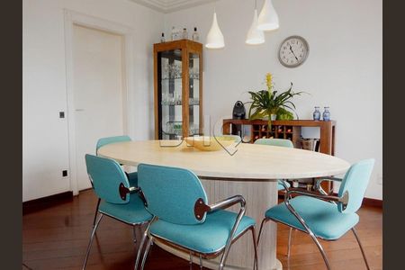 Apartamento à venda com 172m², 4 quartos e 3 vagas