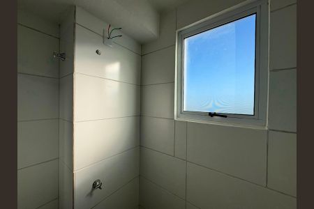 Banheiro  de apartamento para alugar com 2 quartos, 51m² em Cadiz, Gravataí