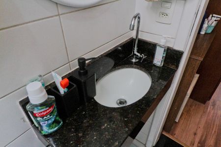 Casa de condomínio à venda com 59m², 2 quartos e 1 vagaBanheiro da Suíte 1