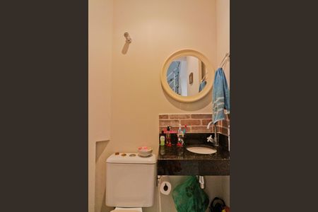 Casa de condomínio à venda com 59m², 2 quartos e 1 vagaLavabo