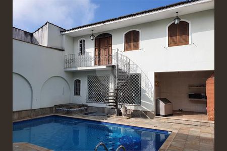 Casa à venda com 4 quartos, 320m² em Vila Lucia, São Paulo