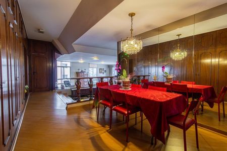 Apartamento à venda com 287m², 4 quartos e 4 vagas
