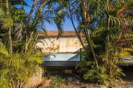 Casa à venda com 221m², 4 quartos e 5 vagas Casa à venda com 221m², 4 quartos e 5 vagasQuintal