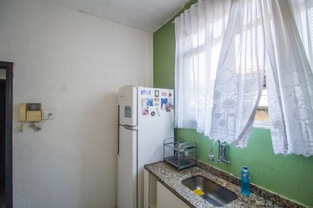Casa à venda com 221m², 4 quartos e 5 vagas Casa à venda com 221m², 4 quartos e 5 vagasCozinha e Área de Serviço