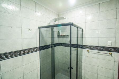 Casa à venda com 221m², 4 quartos e 5 vagas Casa à venda com 221m², 4 quartos e 5 vagasBanheiro