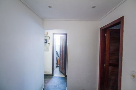 Casa à venda com 221m², 4 quartos e 5 vagas Casa à venda com 221m², 4 quartos e 5 vagasHall