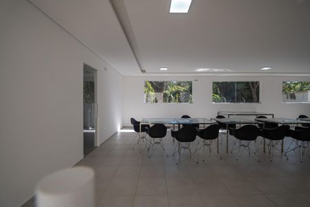Apartamento para alugar com 45m², 2 quartos e 1 vagaÁrea comum - Salão de festas