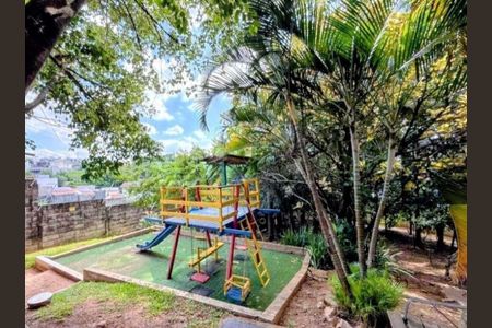 Casa à venda com 314m², 4 quartos e 5 vagas