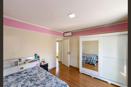 Casa à venda com 314m², 4 quartos e 5 vagas