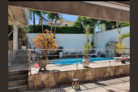 Casa à venda com 314m², 4 quartos e 5 vagas