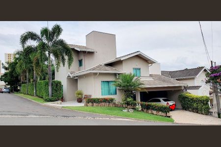 Casa à venda com 314m², 4 quartos e 5 vagas