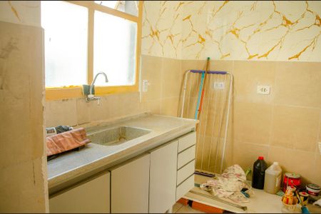 Cozinha de apartamento à venda com 3 quartos, 69m² em Parque Acalanto, Goiânia