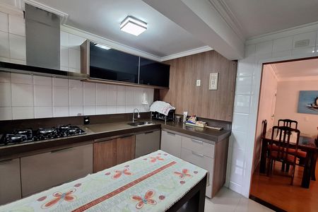 Apartamento à venda com 92m², 3 quartos e 2 vagas Apartamento à venda com 92m², 3 quartos e 2 vagasCozinha