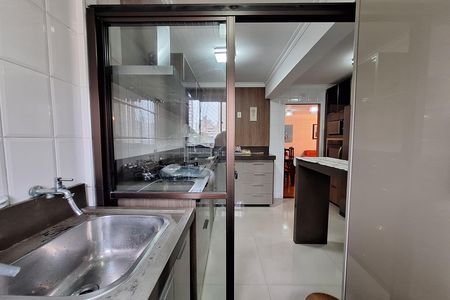 Apartamento à venda com 92m², 3 quartos e 2 vagas Apartamento à venda com 92m², 3 quartos e 2 vagasÁrea de Serviço