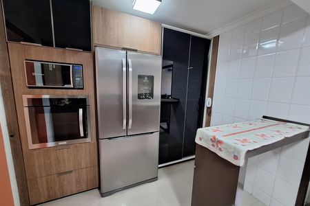 Apartamento à venda com 92m², 3 quartos e 2 vagas Apartamento à venda com 92m², 3 quartos e 2 vagasCozinha