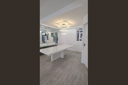 Casa à venda com 3 quartos, 292m² em Roncáglia, Campinas
