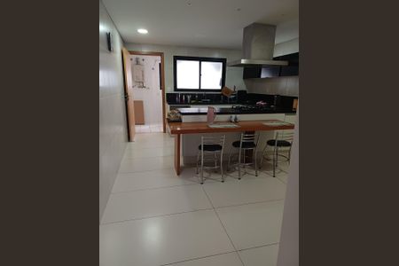 Apartamento à venda com 3 quartos, 126m² em Vila Primavera, São Paulo