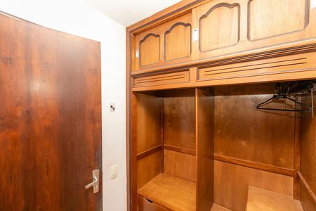 Casa para alugar com 630m², 3 quartos e 4 vagas Casa para alugar com 630m², 3 quartos e 4 vagasCLOSET QUARTO Nº 3 - SUITE