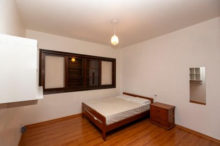 Casa para alugar com 630m², 3 quartos e 4 vagas Casa para alugar com 630m², 3 quartos e 4 vagasQUARTO Nº 1