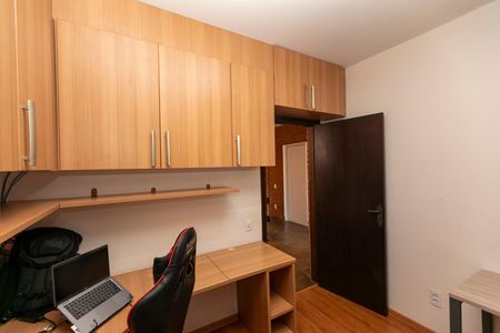 Casa para alugar com 630m², 3 quartos e 4 vagas Casa para alugar com 630m², 3 quartos e 4 vagasQUARTO Nº 4 - ESCRITÓRIO