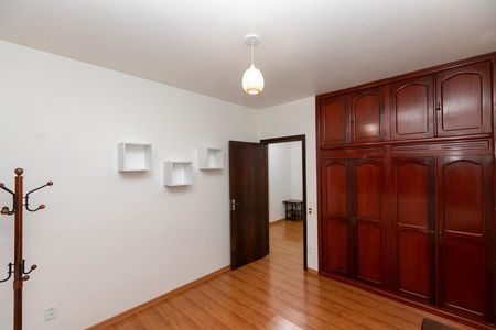 Casa para alugar com 630m², 3 quartos e 4 vagas Casa para alugar com 630m², 3 quartos e 4 vagasQUARTO Nº 2