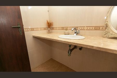 Casa para alugar com 630m², 3 quartos e 4 vagas Casa para alugar com 630m², 3 quartos e 4 vagasLAVABO