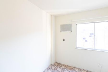 Quarto 1 de apartamento para alugar com 2 quartos, 45m² em Campo Grande, Rio de Janeiro