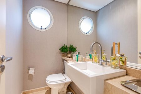 Apartamento à venda com 3 quartos, 240m² em Santa Cecilia, São Paulo