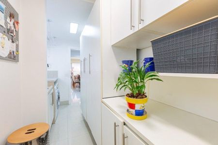 Apartamento à venda com 4 quartos, 165m² em Vila Romana, São Paulo