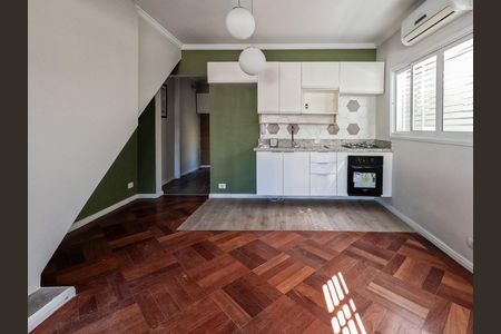 Casa para alugar com 34m², 1 quarto e sem vaga