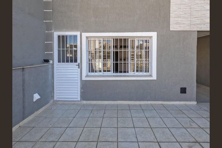 Casa para alugar com 34m², 1 quarto e sem vaga