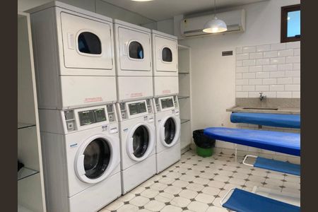 Apartamento à venda com 42m², 1 quarto e 1 vaga