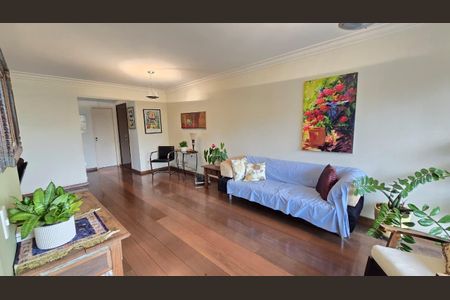 Apartamento à venda com 153m², 4 quartos e 3 vagas