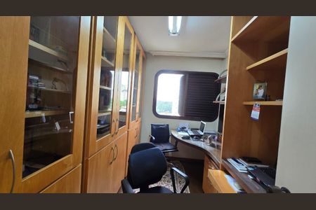 Apartamento à venda com 153m², 4 quartos e 3 vagas