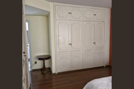 Apartamento à venda com 252m², 4 quartos e 3 vagas