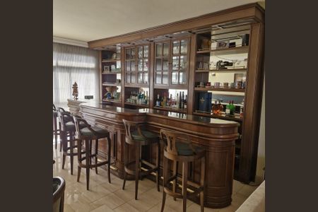 Apartamento à venda com 252m², 4 quartos e 3 vagas