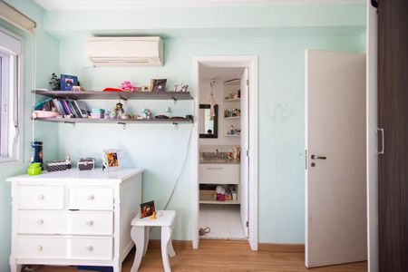 Apartamento à venda com 162m², 4 quartos e 3 vagas
