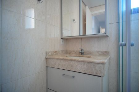 Banheiro da Suíte de apartamento à venda com 3 quartos, 122m² em Sarandi, Porto Alegre