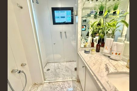 Apartamento à venda com 214m², 3 quartos e 3 vagas