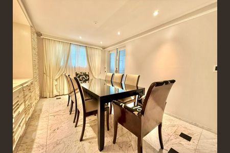 Apartamento à venda com 3 quartos, 214m² em Liberdade, São Paulo
